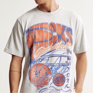 Abercrombie & Fitch Light Gray Knicks Graphic Tee